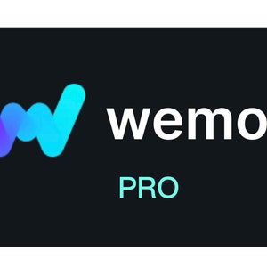 Puede incluir: Un fondo oscuro con la palabra "wemod" en texto blanco. Encima de la palabra hay un logotipo "W" estilizado y colorido en tonos morados y azules. Debajo de "wemod" está la palabra "PRO" en color turquesa.