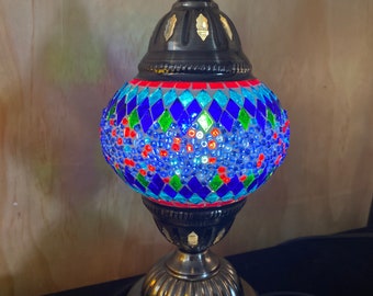 Mosaik-Lampe im marokkanischen Stil, handgefertigt, blau, grün und rot