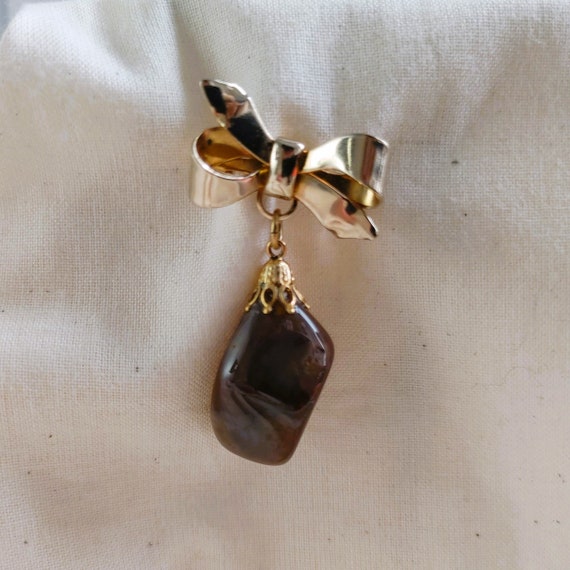 Vintage Brown Agate Stone Brooch with Gold tone B… - image 4