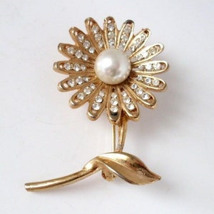 Vintage Flower Brooch Pearl Center Gold-tone and Clear Rhinestone