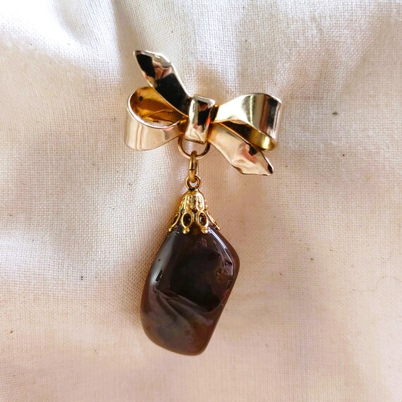 Vintage Brown Agate Stone Brooch with Gold tone B… - image 3