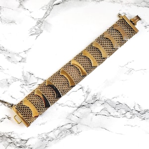 Vintage 1960s Gold-Tone Mesh Bracelet 7 Inch Comfortable Fit