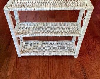 ヴィンテージホワイトウィッカーウォールシェルフ - Etsy 日本