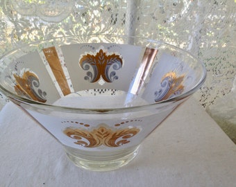 Anchor Hocking Fleur de Lis Glass Salad Bowl RARE Vintage 1970s Kitchen Ware