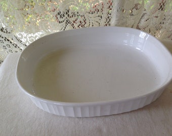 Corning French White Oval Casserole Dish F-6-B 1 1/2 Quarts Vintage 1980s For Your Retro Kitchen USA