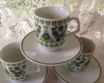 3 Demitasse Espresso Cups Saucers Quail Birds Flowers Emerald Green Yellow Vintage Country Kitchen Decor