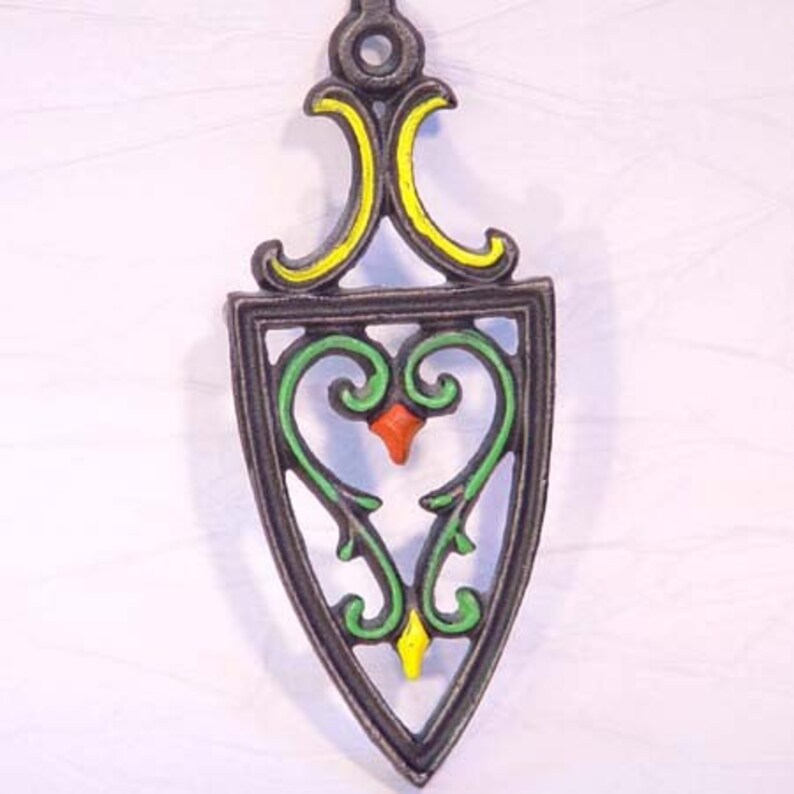 Miniature Wilton Cast Iron Folk Art Trivet Vintage Kitchen Retro Seventies USA 1970 Collectible Home Decor Bild 1