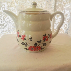 Daniel Coffeepot Hall's Superior China Red Poppy Radiance Two Quart Pot Rare Vintage Kitchenware Collectible