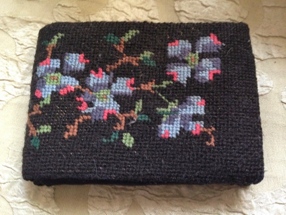 Vintage Needlepoint Wallet Handmade 1960s Wool Bi… - image 2