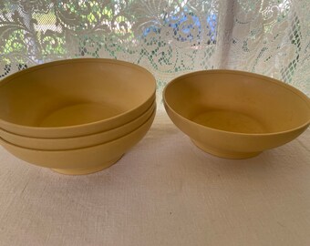 Vintage Tupperware Set 4 Soup Cereal Bowls 890 Harvest Gold Yellow 1960-70s Capacity 2 Cups