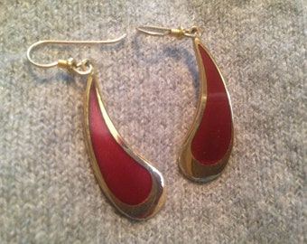 Laurel Burch RED WINE TEARDROP Cloisonne Earrings French Ear Wires Vintage Jewelry 1980s Gold