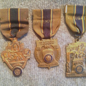 American Legion Ribbon Bronze Badge Medalion Pins 1930 1949 1953 Lot Of 3 Paul Revere Boston Liberty Bell Philadelphia