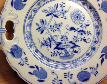 Handled Cookie Plate Blue Onion 10 Inch Porcelain Cobalt Blue White Country Kitchen Decor Japan