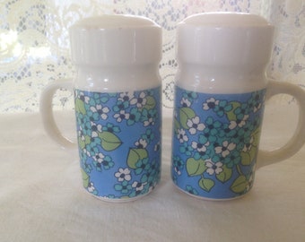 Groovy Blue Floral Salt & Pepper Set Of Two Vintage Kitchen 1970s Spice Shakers Large Size BBQ