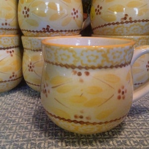 7 Temp-Tations By Tara Coffee Mugs Ironstone Pottery Yellow Brown White Vintage Kitchen Ware