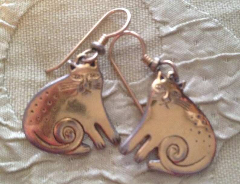 Laurel Burch Earrings KESHIRE CAT Polished Brass Dangle French Earwires Vintage Jewelry 1980s Gold image 2
