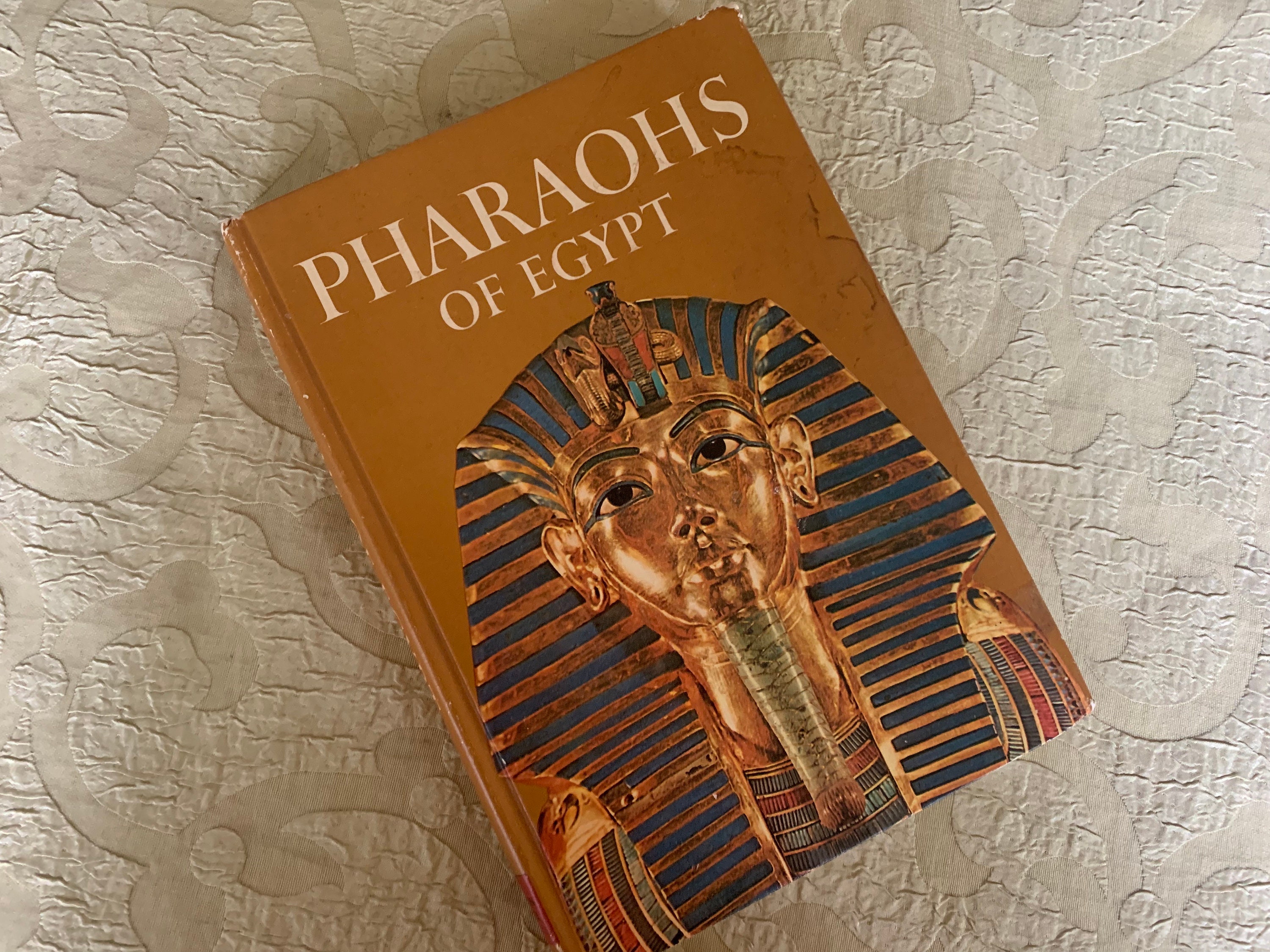Pharaohs of Egypt Lavishly Illustrated Hardcover Book Vintage