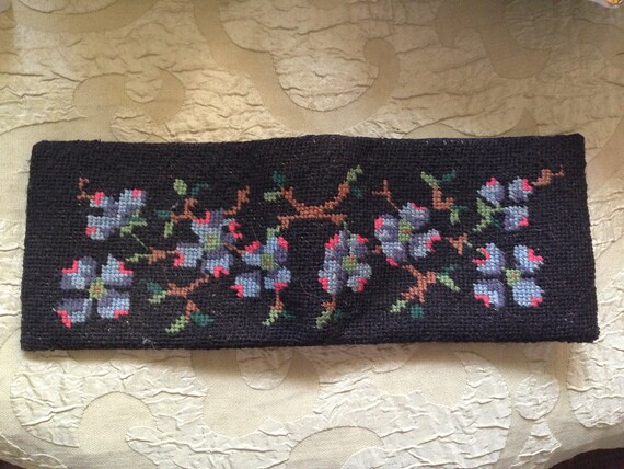 Vintage Needlepoint Wallet Handmade 1960s Wool Bi… - image 4