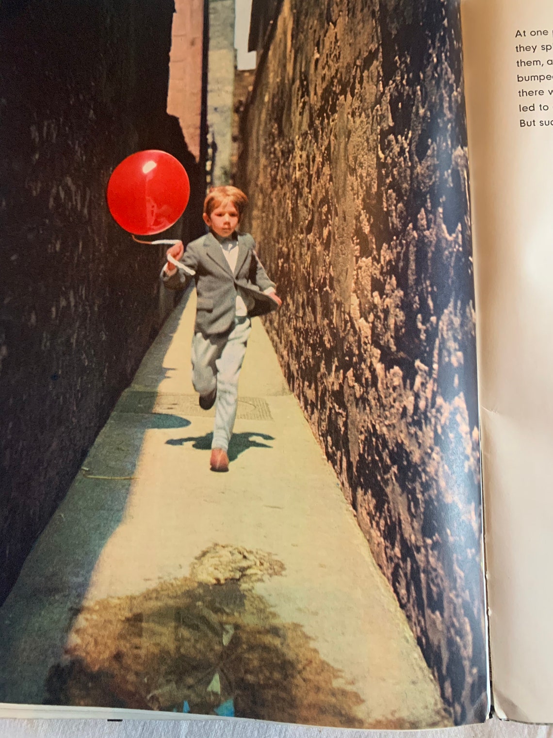 the red balloon albert lamorisse 1956 the red balloon albert lamorisse 1956