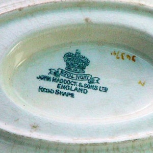 Minerva Gravy Boat John Maddock & Sons 1880-1896 Victorian Antique Bone China image 5