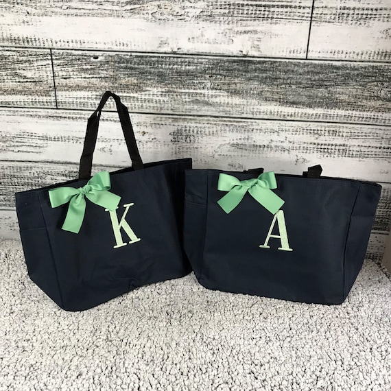 8 Bridesmaid Totes, Personalized Tote Bags, Maid of Honor Gift, Mother of the Bride Gifts, Attendant Gift, Bridesmaid Gift Bag (ESS1)
