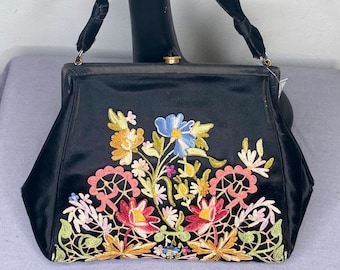 1930’s FLORAL Satin Embroidered Vintage Purse