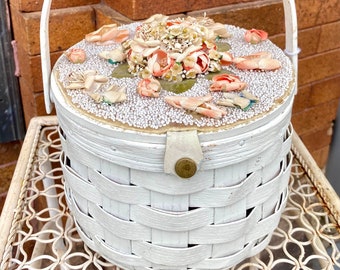 1950's ROCKABILLY Mimbre Verano Cesta Caja Bolso Monedero con Flores
