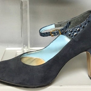 Mod Vintage 60&#39;s Blue SUEDE Shoes, 1970&#39;s MARYJANE High Heels, size 7 1/2, I. Miller Shoes