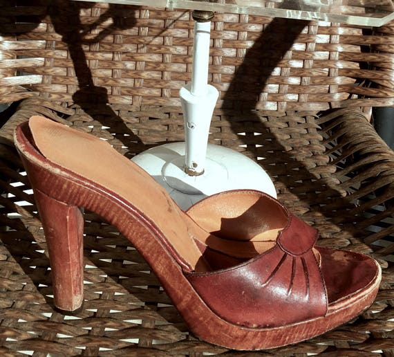 Brown LEATHER 1970s WOODEN Platform Shoes, Vintag… - image 4