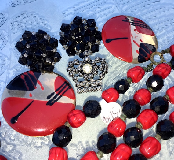 Lot of 4 Jewelry Pieces / Red & Black Glass Beade… - image 1