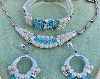 Vintage jaren 50 Parure, set van blauw strassteen en parels