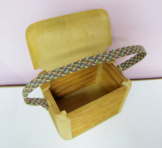 So Cute! Hand PAINTED Wooden CHILDS Box Bag, Vint… - image 3