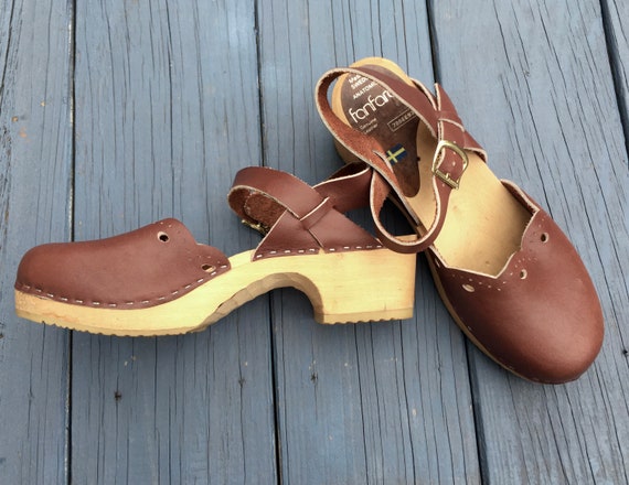 Vintage 1970's Wood & Leather HIPPIE Clogs, 70s PL