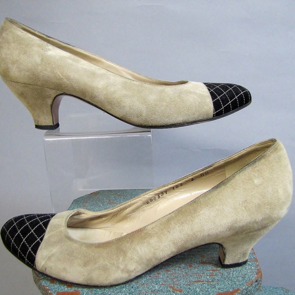 Shoe Sale: 1980's FERRAGAMO, Italian DESIGNER, Suede Low Heel Shoes, size 8 AA or 38.5