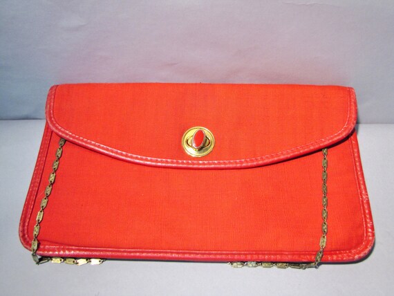 1970s Red LINEN Clutch Bag with Shoulder Chain - image 4