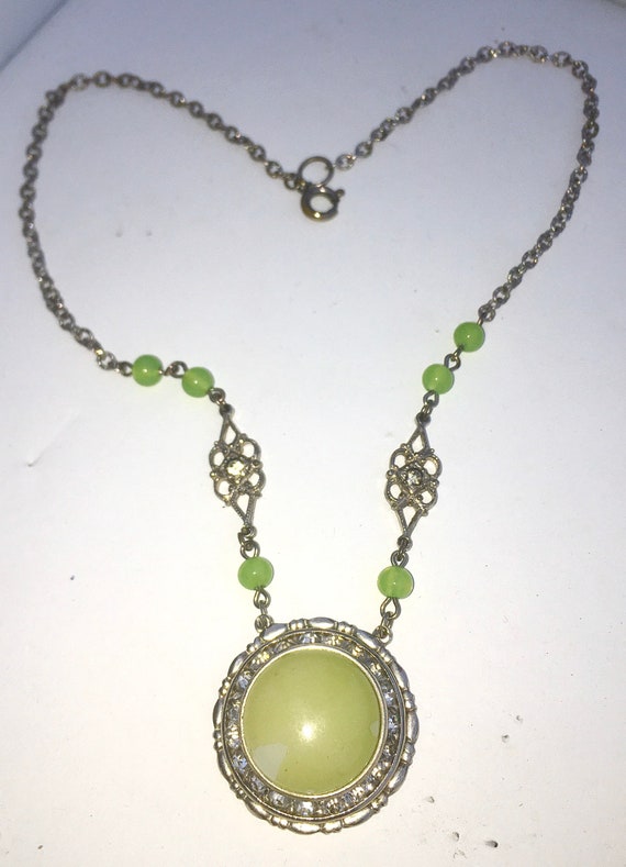 Early 1940's Green GLASS Necklace, Vintage ART DE… - image 7