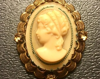1940's CAMEO Pin, Painted BISQUE Cameo Brooch, 40s Western Germany Pin, Detailed Filigree Design