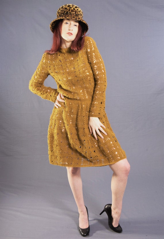 Crochet KNIT MINI Dress, 1960's Handmade Dress. H… - image 2