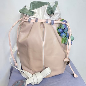 1980s Pale Pink LEATHER Bucket Bag Purse with Grapes