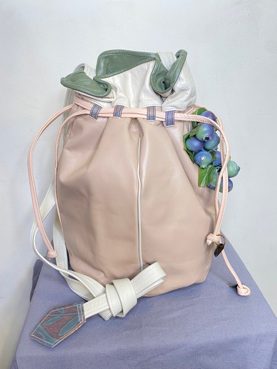 1980s Pale Pink LEATHER Bucket Bag Purse with Gra… - image 1