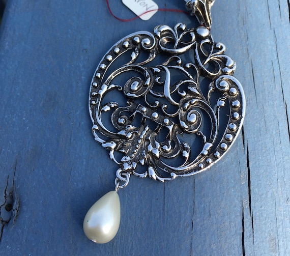 Avon silver best sale necklace