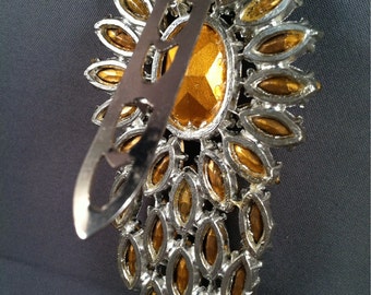 Vintage 1930's clear rhinestone trianglemotif clip brooch