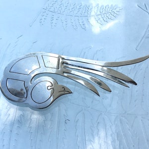 Stylized 1950’s MCM Silver Bird Pin