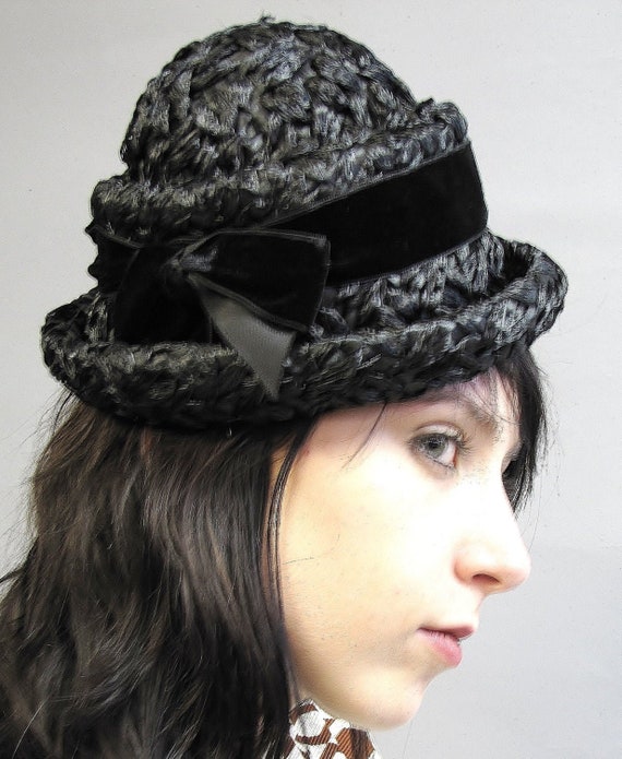 Vintage 50s Black Braided Straw Hat with Velvet Bow 1930s Style Straw Hat, Black Velvet Open Crown, Large Bow - Etsy main image 4