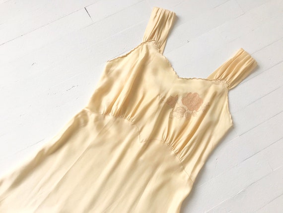 1940's Embroidered Buttercream Satin Bias Cut Slip