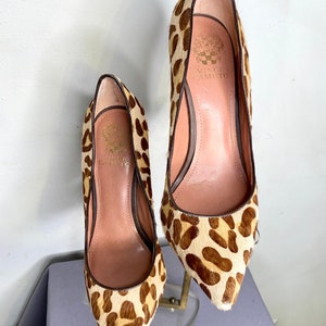 Vince Camuto LEOPARD Print Pony Fur Shoes / Pin Up High Heels / SEX KITTEN Heel size 8.5 image 2