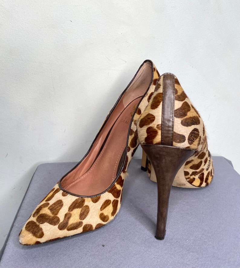 Vince Camuto LEOPARD Print Pony Fur Shoes / Pin Up High Heels / SEX KITTEN Heel size 8.5 image 3