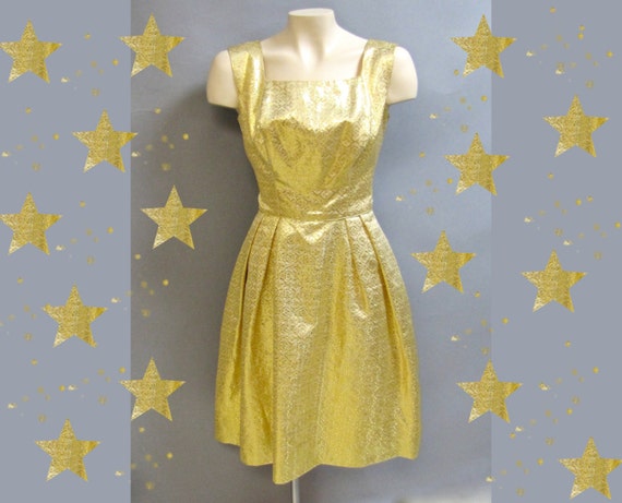 Glamorous GOLD LAME 1950's / 1960's Brocade Cockt… - image 1