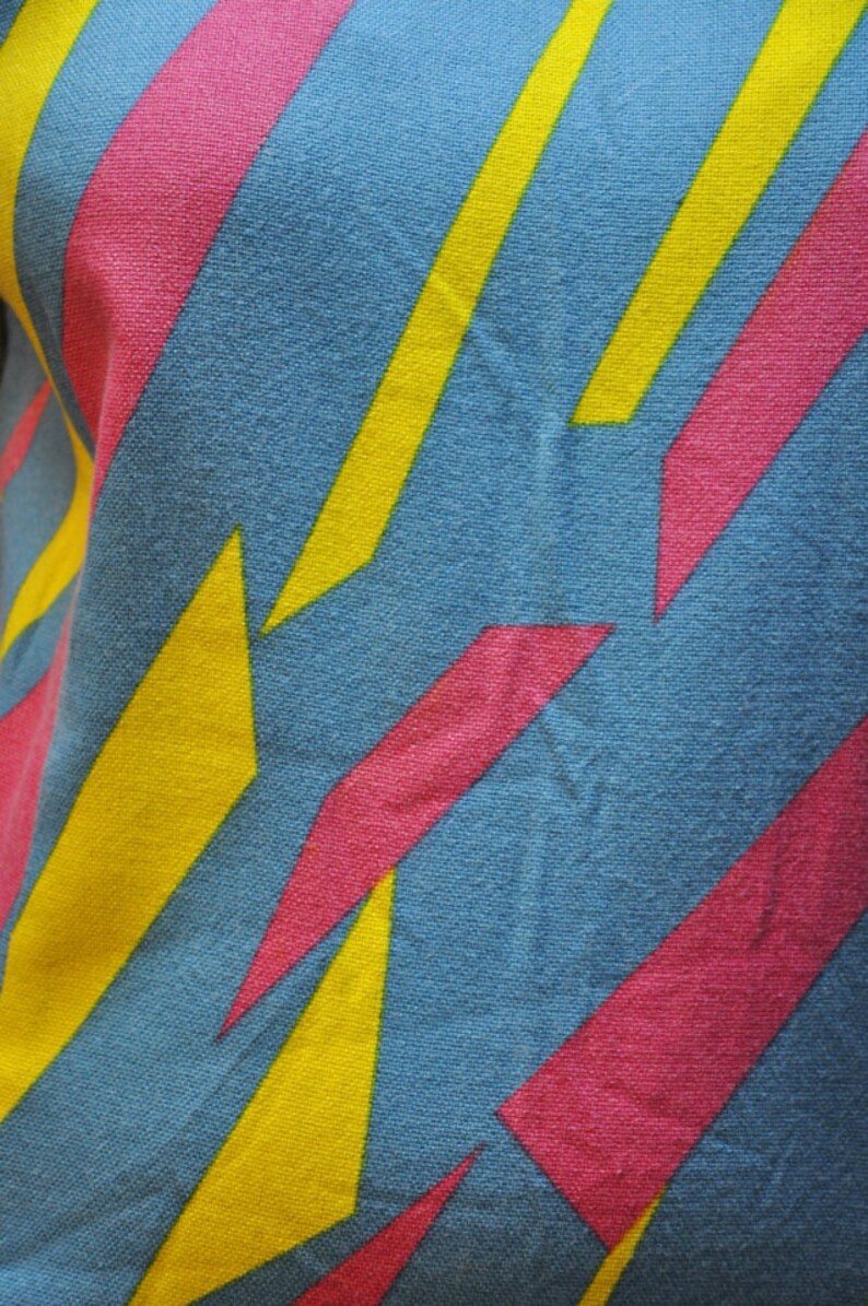 VINTAGE 1960/'s1970/'s MOD size Medium Shift Style Dress Vivid GEOMETRIC