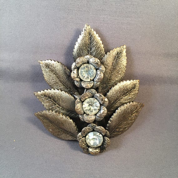 Pretty 1930's Art DECO Floral Dress Clip, with Si… - image 3